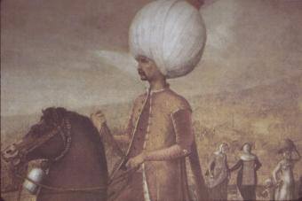 Soliman Magnificul - pentru ca forma turbanelor era asemanatoare lalelelor, cuvantul tulben (turban) se afla la originea denumirii tulipei (lalelei)