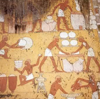 Egiptologii sunt de parere ca in imaginea veche de vreo 4 milenii este prezentat procesul prepararii branzei. 